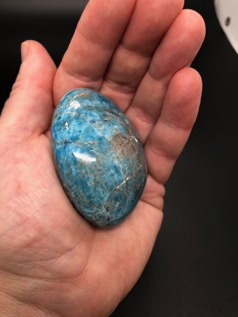 Apatite bleue (galet 01) – Image 4