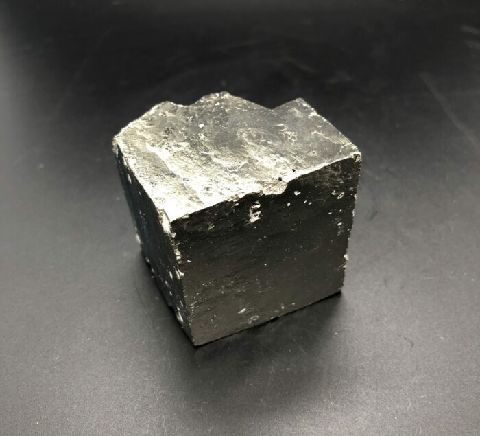 Pyrite (cube) – Image 2