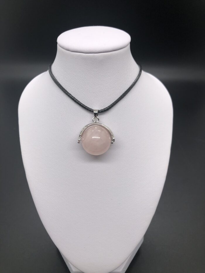 Pendentif quartz rose (boule+main) – Image 4