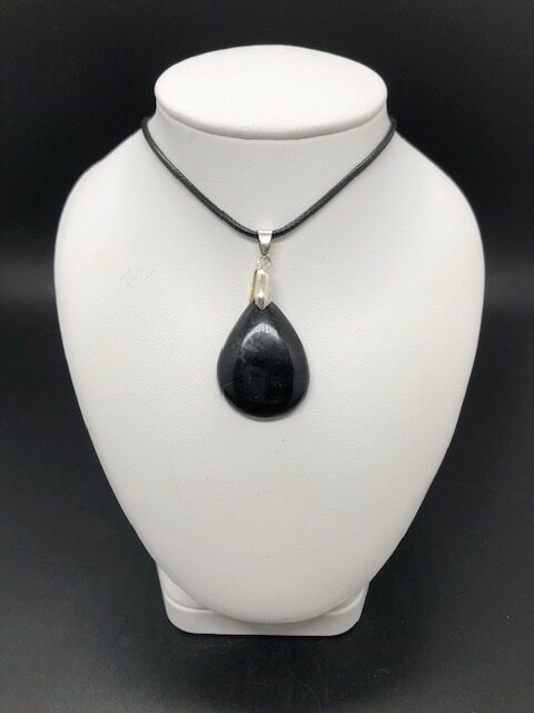 Pendentif tourmaline noire (goutte ref2)