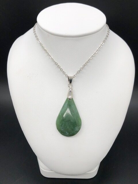 Pendentif jade néphrite (Ref2)