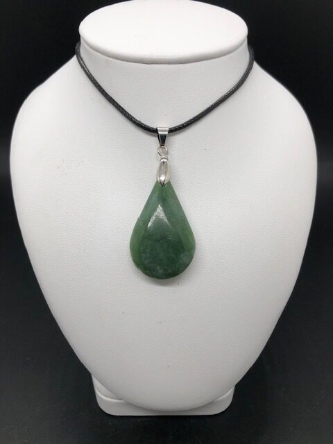 Pendentif jade néphrite (Ref2) – Image 3