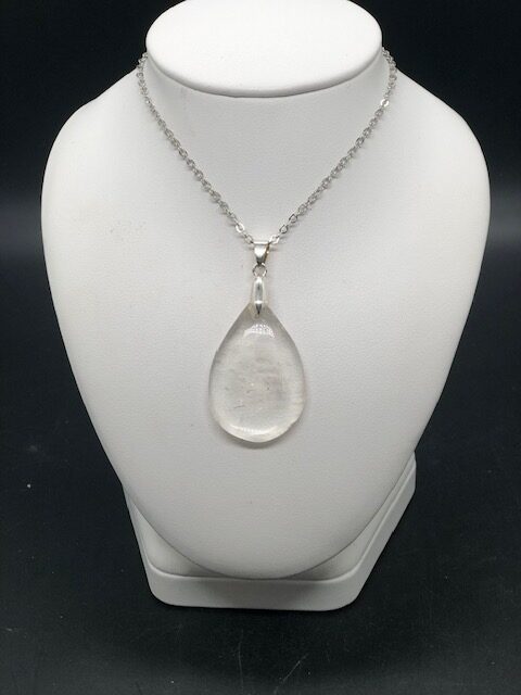 Pendentif cristal de roche (goutte ref2)