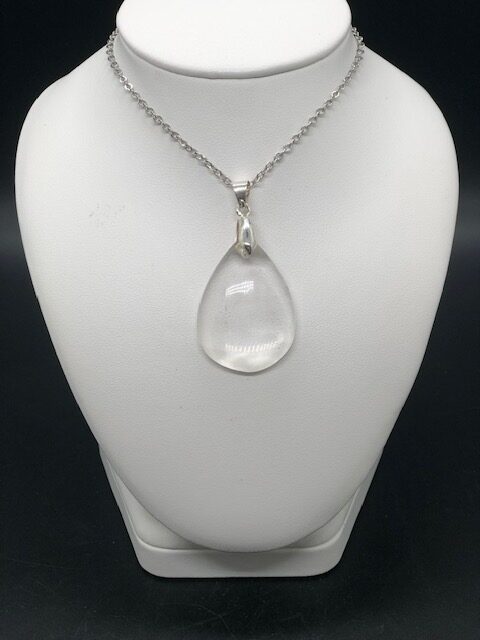 Pendentif cristal de roche (goutte ref1)