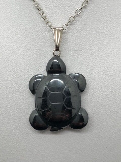 Pendentif hématite (tortue) – Image 2