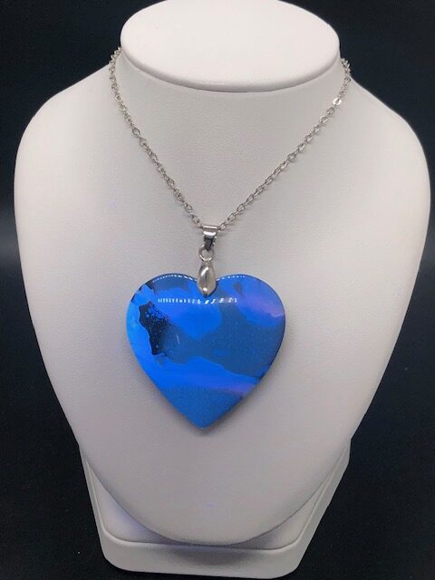 Pendentif ambre bleue d'Indonésie (coeur)