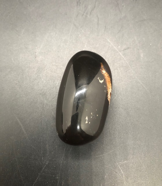 Galet ambre bleu d'Indonésie poli (Ref2) – Image 4