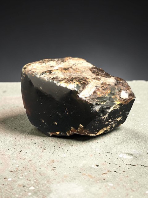 Galet ambre bleu d'Indonésie Brut/Poli (Ref1) – Image 3