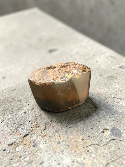 Galet ambre bleu d'Indonésie Brut/Poli (Ref4) – Image 4