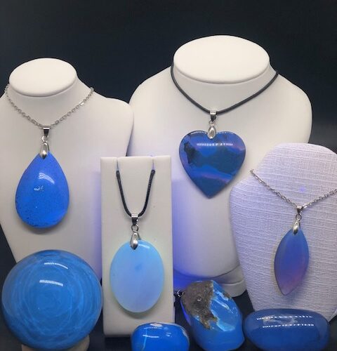 Pendentifs ambre bleu d'Indonésie