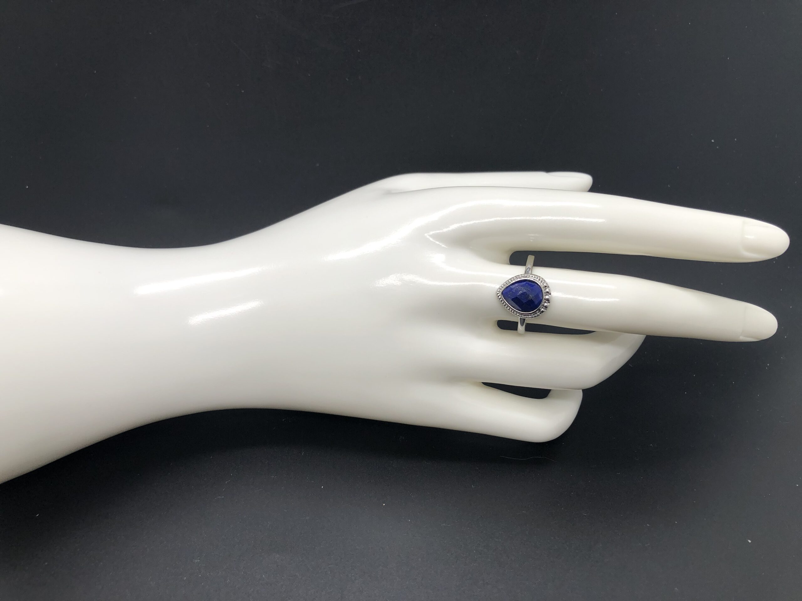 Bague Lapis- Lazuli facettée forme goutte (Collection Betty) – Image 6