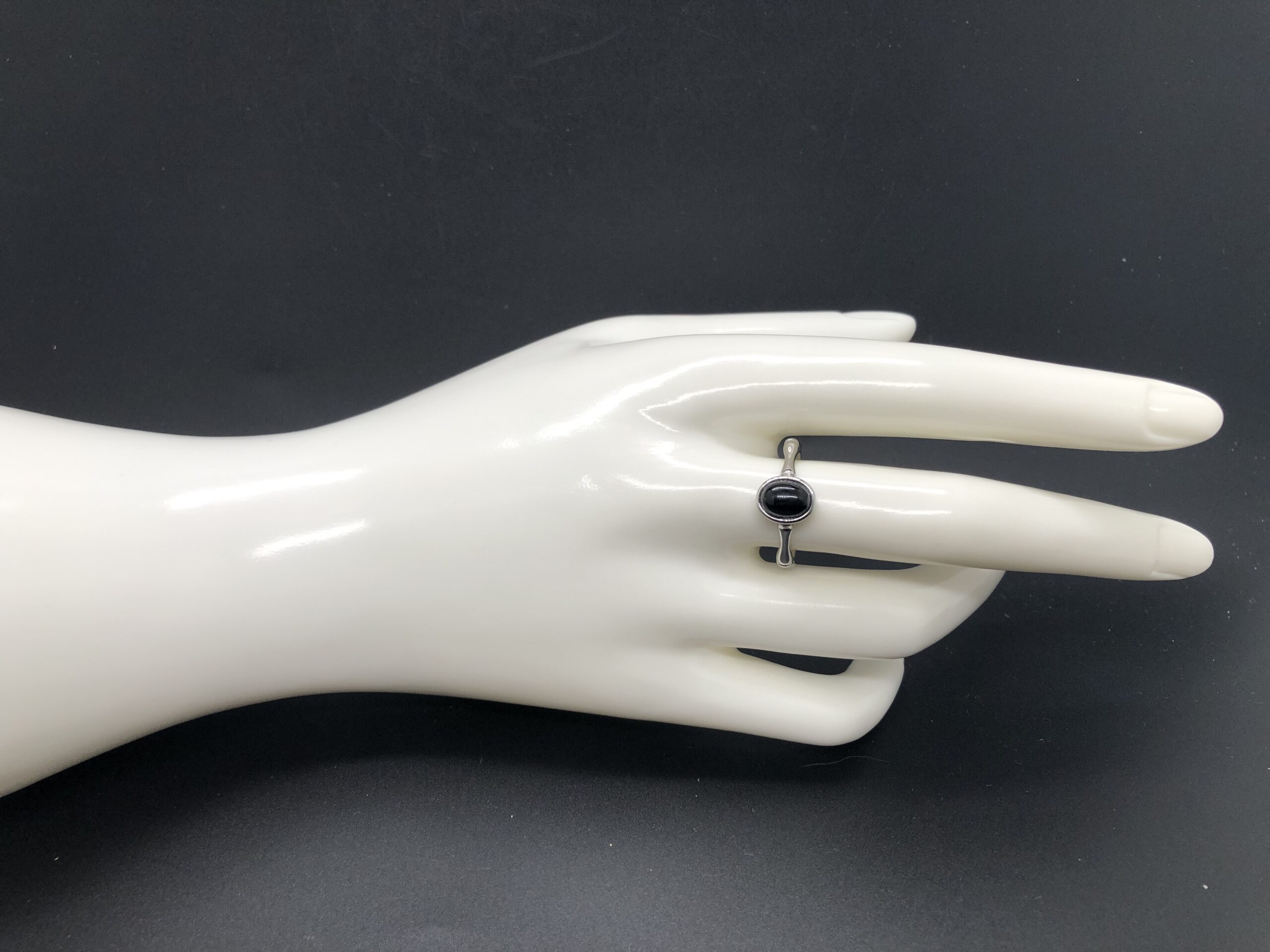 Bague Onyx noir forme ovale (Collection Moon) – Image 6