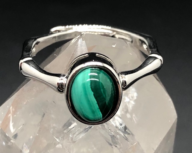 Bague Malachite forme ovale (Collection Moon) – Image 2
