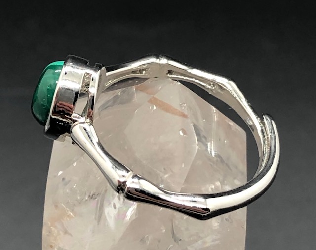 Bague Malachite forme ovale (Collection Moon) – Image 3