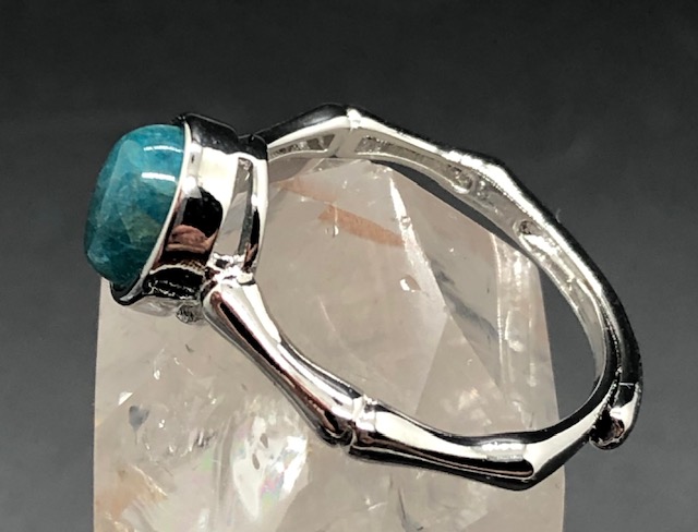 Bague Apatite bleue forme ovale (Collection Moon) – Image 3