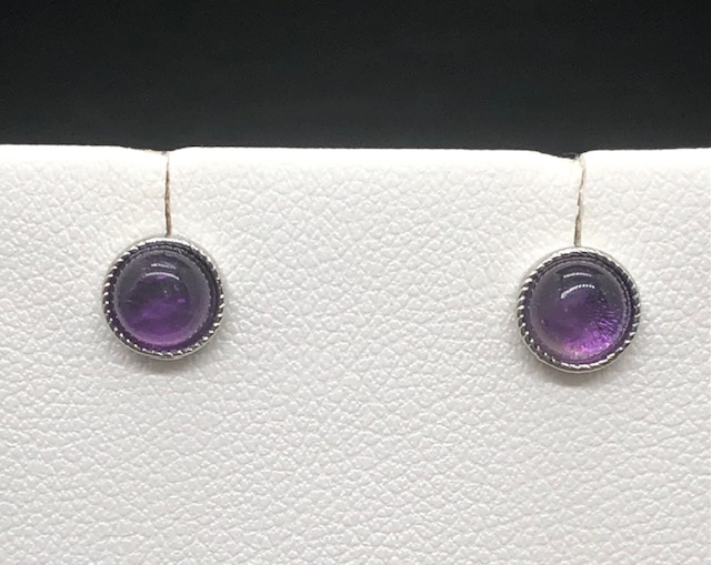 Boucles d'oreilles puces Lisa, améthyste – Image 2