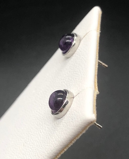 Boucles d'oreilles puces Lisa, améthyste – Image 3
