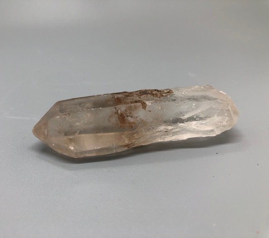 Pointe naturelle d'amas de quartz, pièce n°5