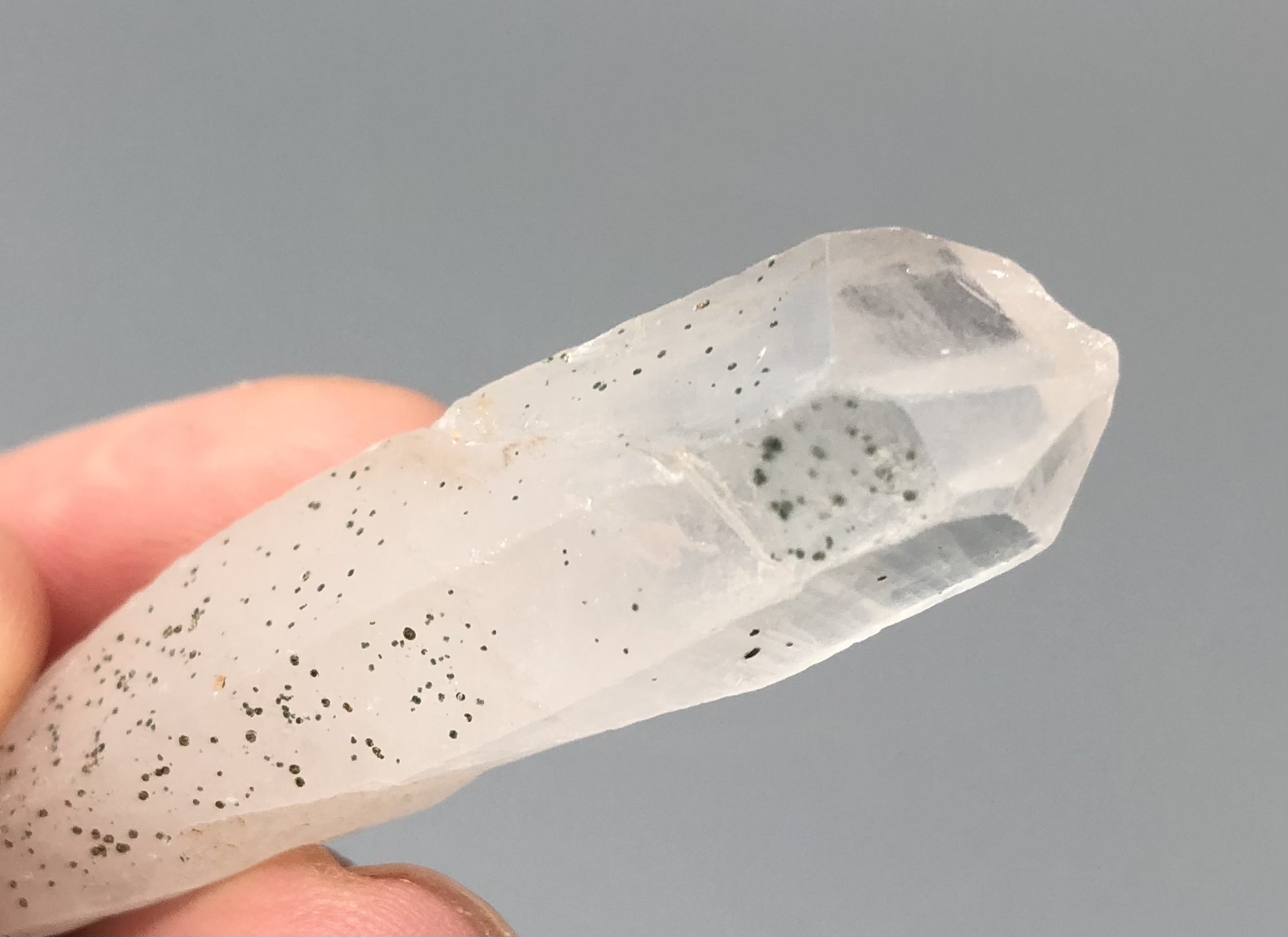 Pointe naturelle d'amas de quartz, pièce n°4 – Image 5