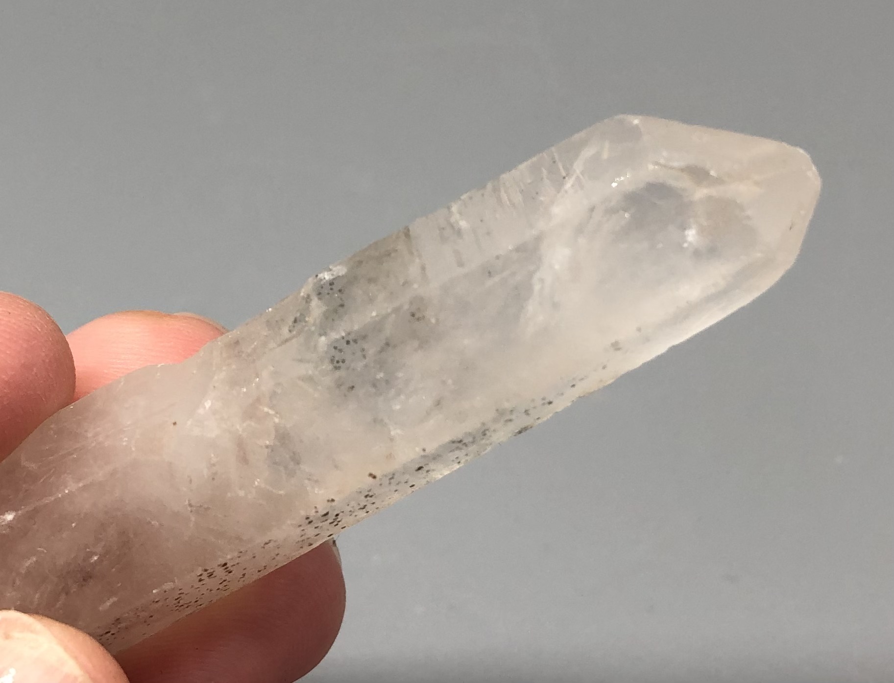 Pointe naturelle d'amas de quartz, pièce n°6 – Image 2