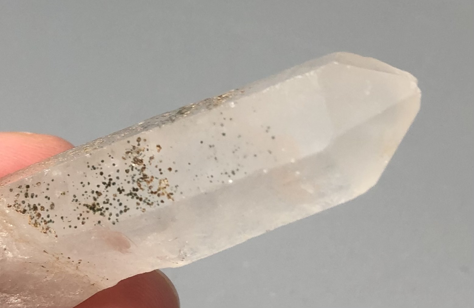 Pointe naturelle d'amas de quartz, pièce n°6 – Image 4