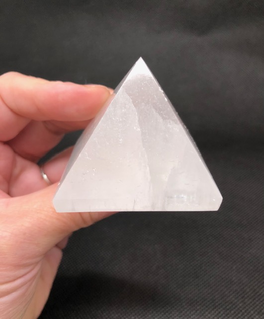 Pyramide en Sélénite – Image 6