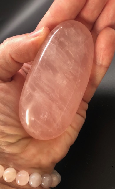 Quartz rose, galet modèle 05 – Image 5