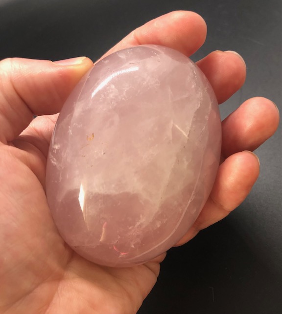 Quartz rose, galet modèle 08 – Image 5