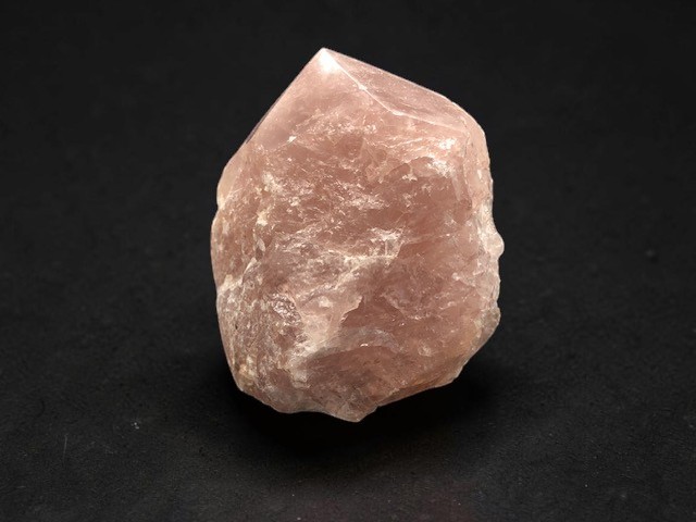 Quartz rose, pointe polie et brute, modèle 05