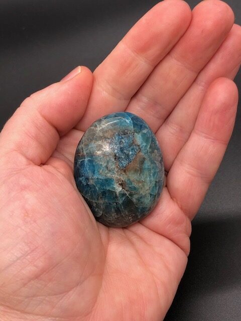 Apatite bleue (galet 07) – Image 4